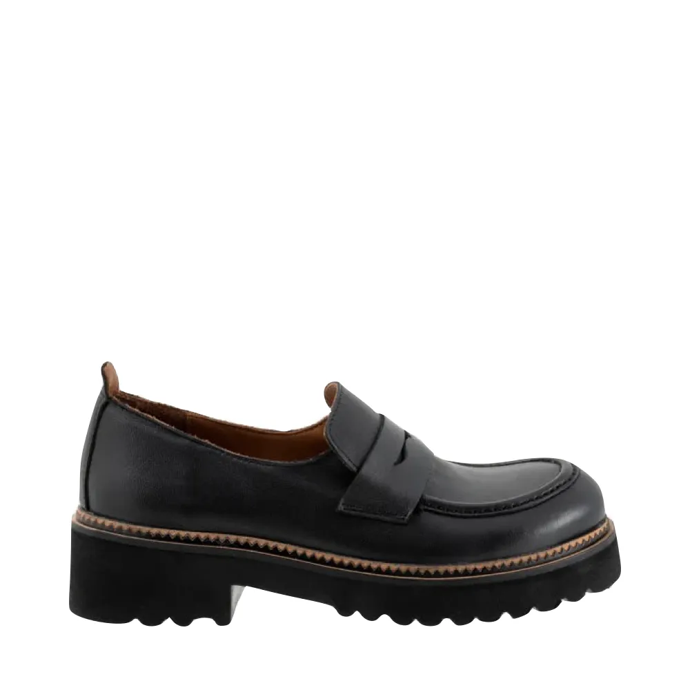 Bueno Women's Annie Leather Loafer in Black