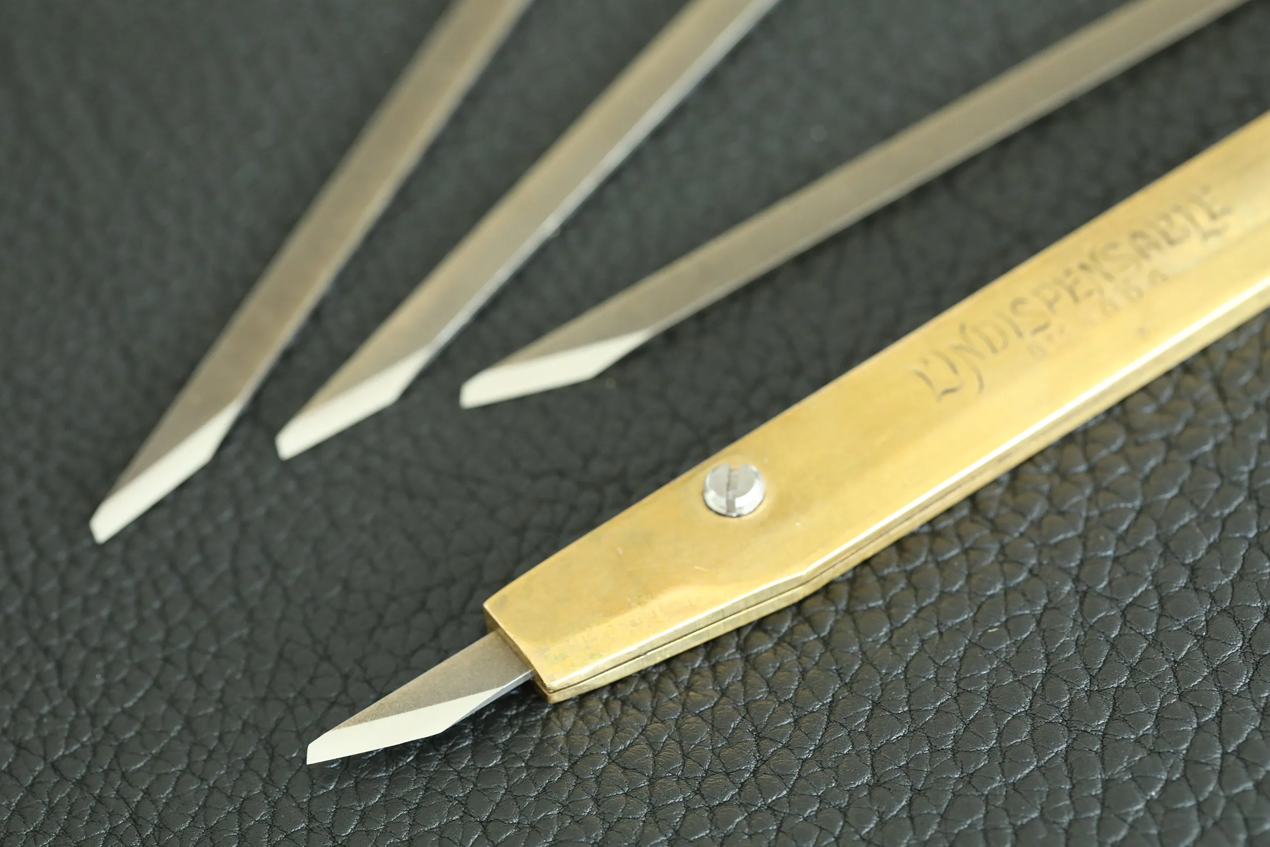 Chartermade - Premium L'Indispensable Brass Knife